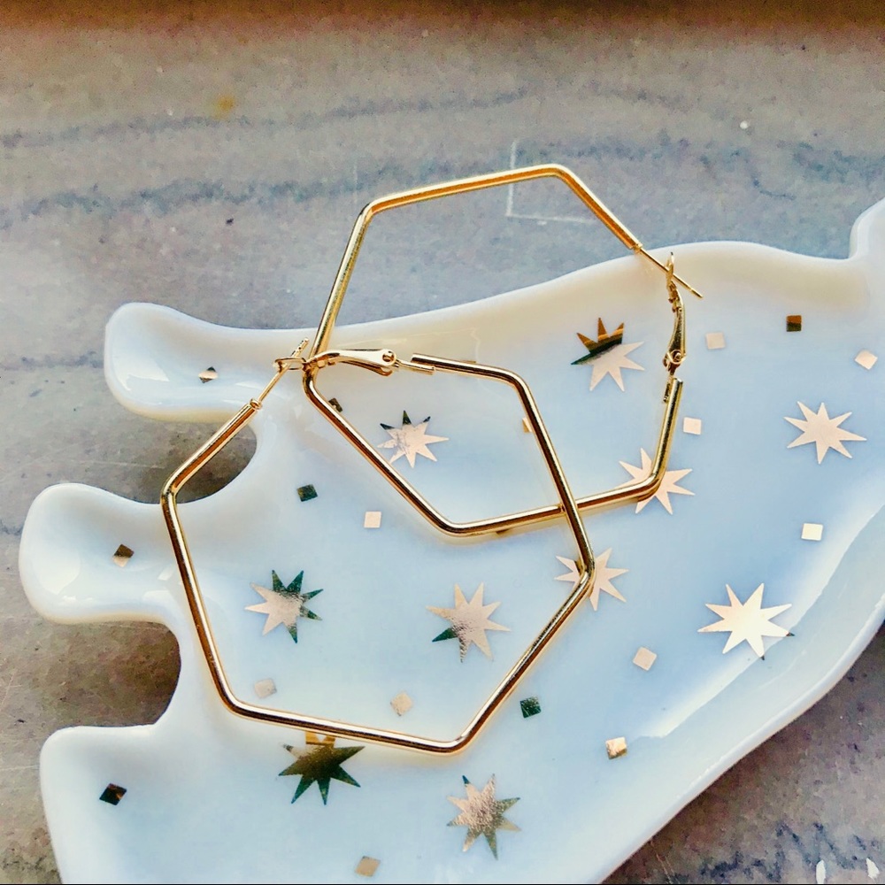 ✨Hexagonal Gold Toned Hoop Earrings 2”
